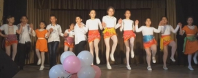 Талантливи деца от община Добричка танцуваха за празника на ромите